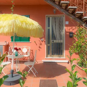 Fuga In Toscana , Borgo a Buggiano Italia